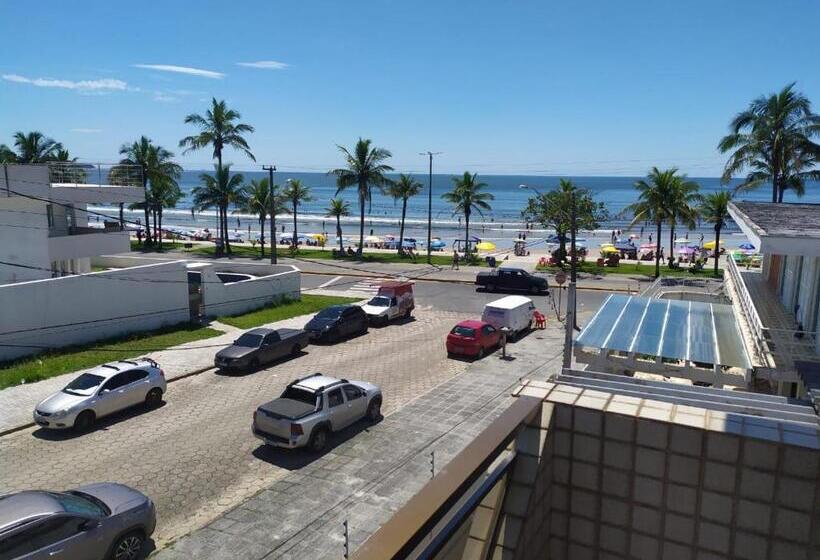 Четырехместный Номер Стандарт с Балконом, Nautico