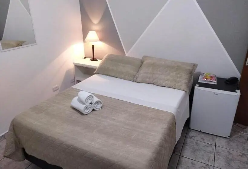 اتاق استاندارد یک نفره, Nautico