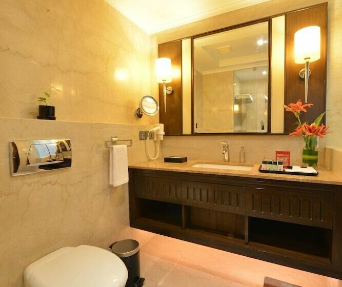 Номер Стандарт, Ramada Plaza Chennai