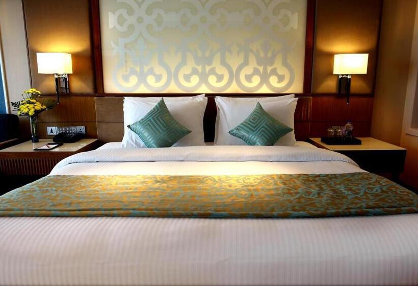 Студио Стандарт Кровать Кинг, Ramada Plaza Chennai