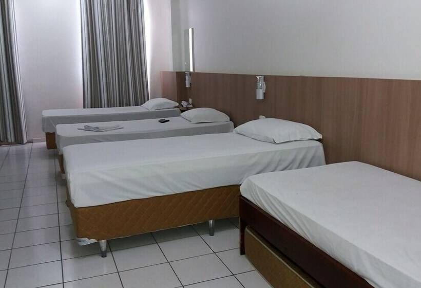 חדר סטנדרט לארבעה, Romanville