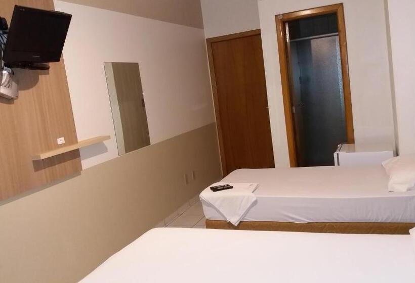 חדר דלוקס, Romanville