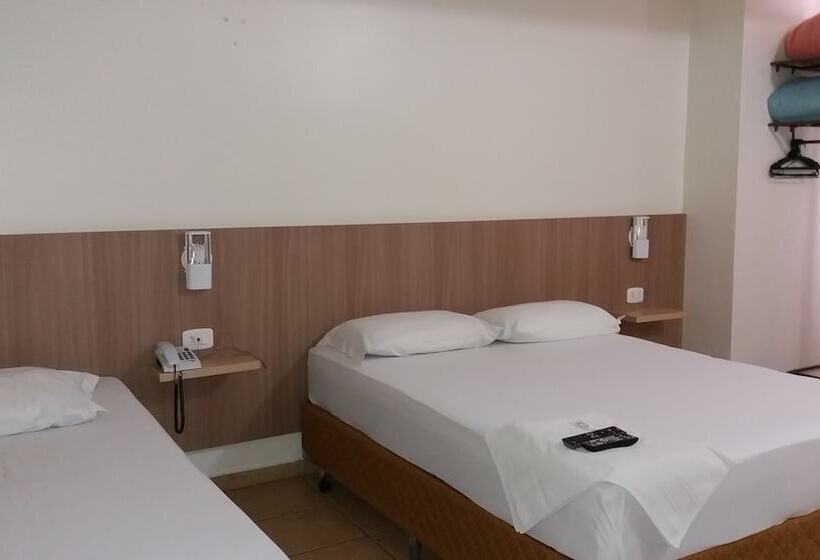 חדר דלוקס, Romanville