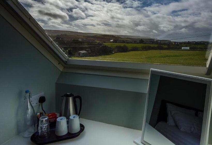 Standard Triple Room, The Pipers Rest