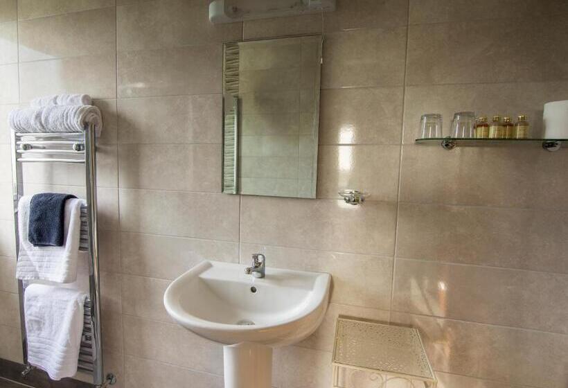 Standard Room, The Pipers Rest