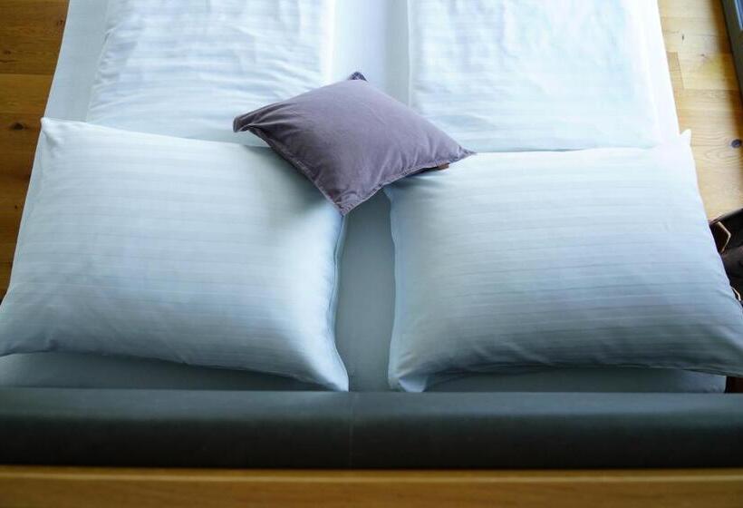 Номер Стандарт, Walters Weinquartier