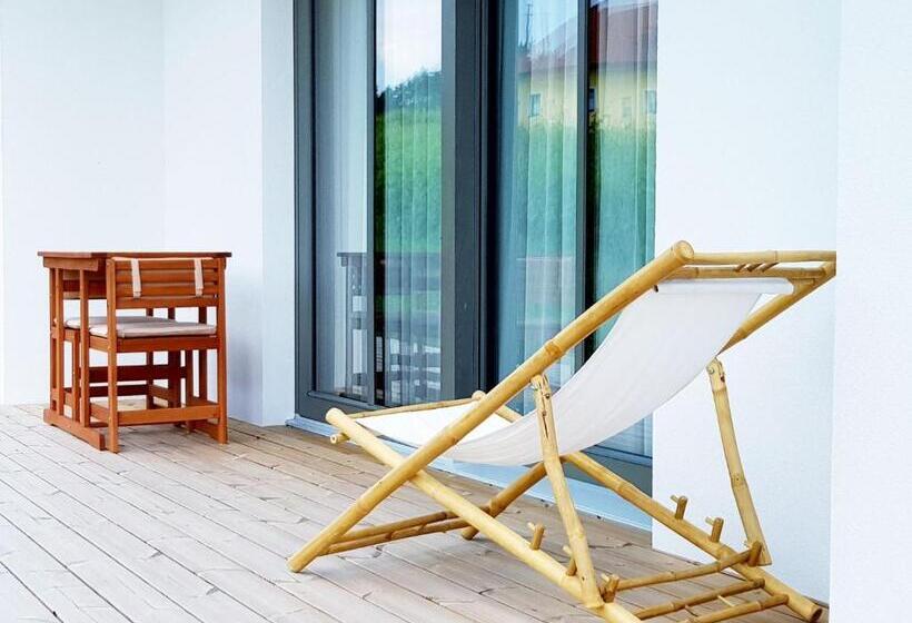 Номер Стандарт, Walters Weinquartier