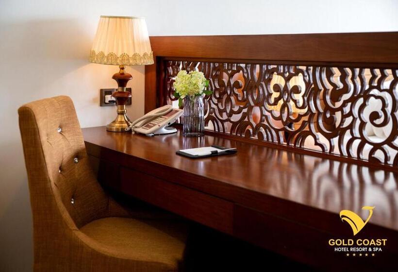 سوئیت پریمیوم با چشمانداز دریا, Gold Coast Hotel Resort & Spa
