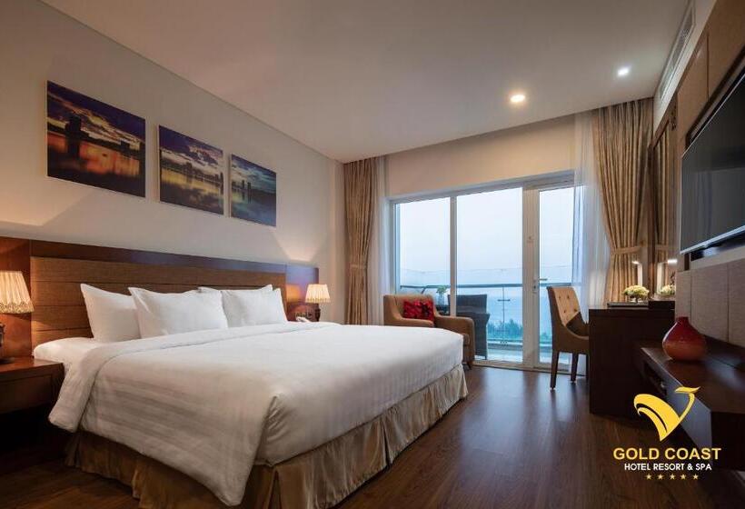 سوئیت پریمیوم با چشمانداز دریا, Gold Coast Hotel Resort & Spa