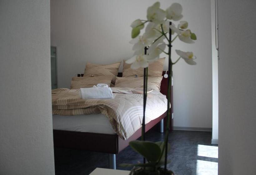 家庭间, Albergo Porta Verzasca