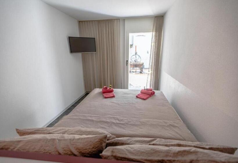 标准间带阳台, Albergo Porta Verzasca