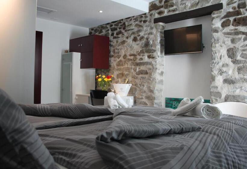 标准间带阳台, Albergo Porta Verzasca