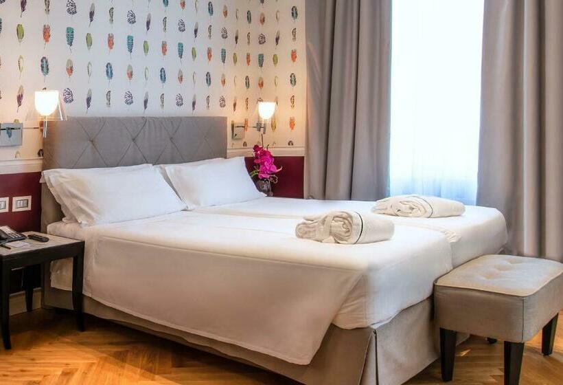 Camera Standard, Damaso