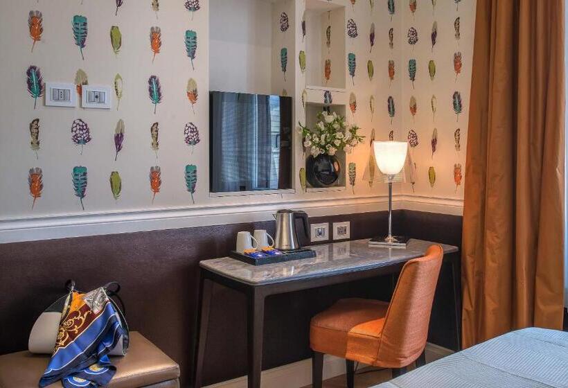 Camera Standard, Damaso