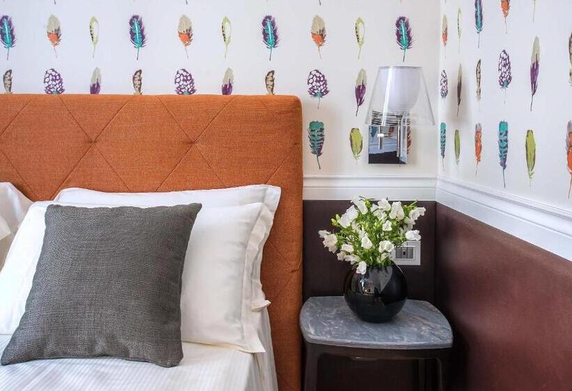 Camera Standard, Damaso