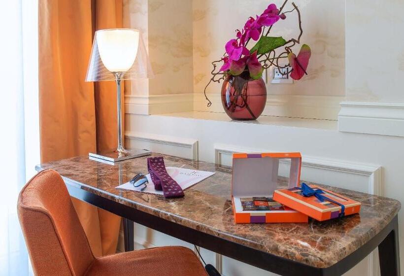 Camera Superiore Accessibile ai persone con mobilità ridotta, Damaso