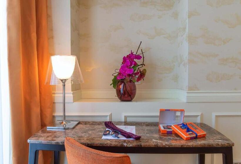 Camera Superiore Accessibile ai persone con mobilità ridotta, Damaso