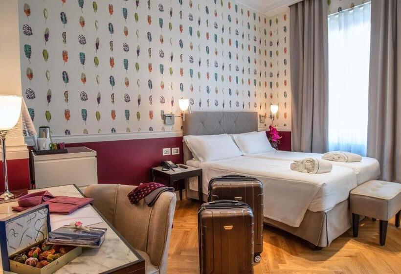 Camera Superiore Accessibile ai persone con mobilità ridotta, Damaso