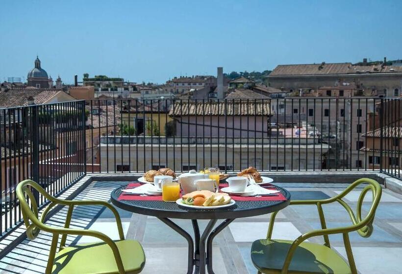 Camera Attico, Damaso