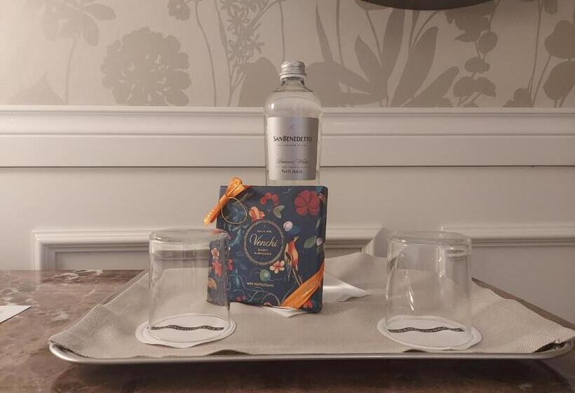 Camera Comfort, Damaso