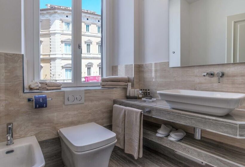 Camera Comfort, Damaso