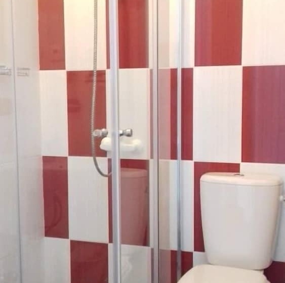 سوییت, Miranda & Miranda