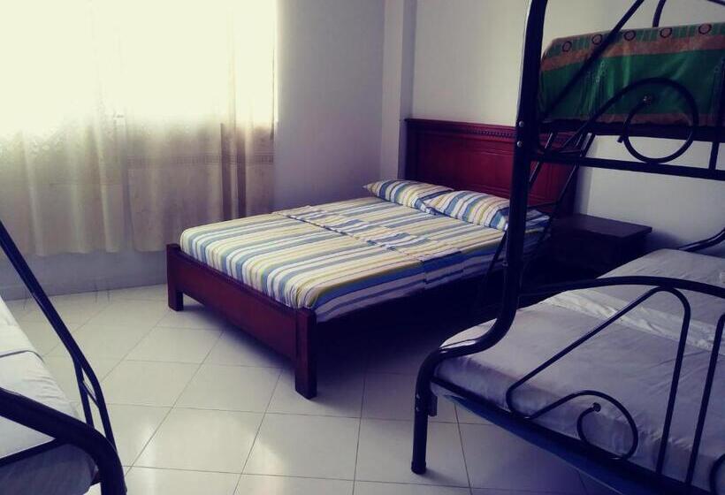 اتاق استاندارد چهار تخته, Salduba