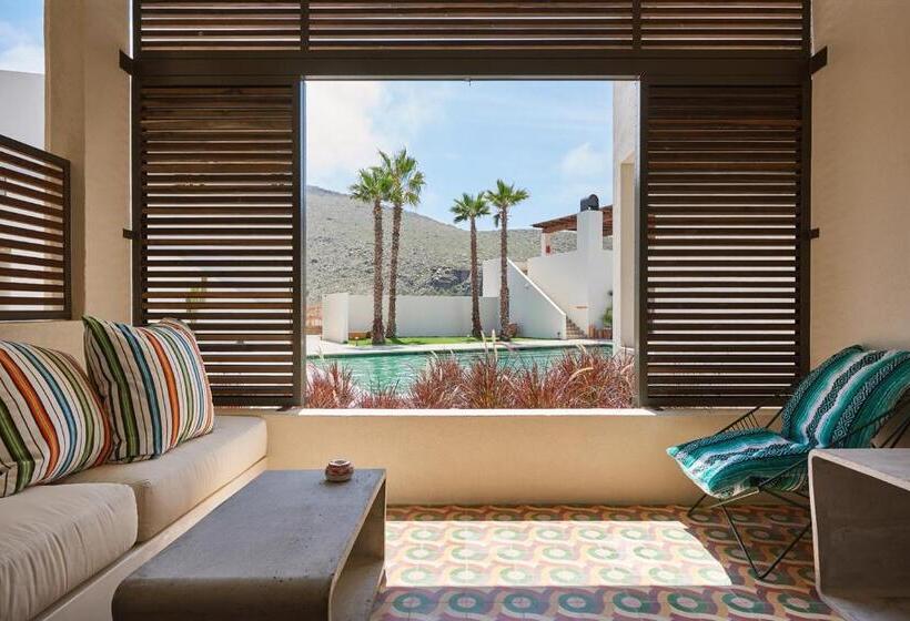 غرفة قياسية سرير كينج, San Cristobal Adults 15+