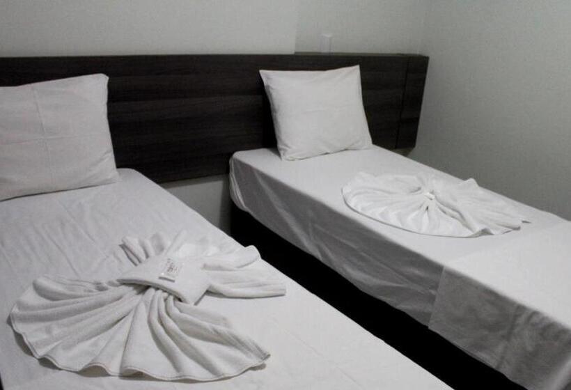 غرفة قياسية فردية, Villagio