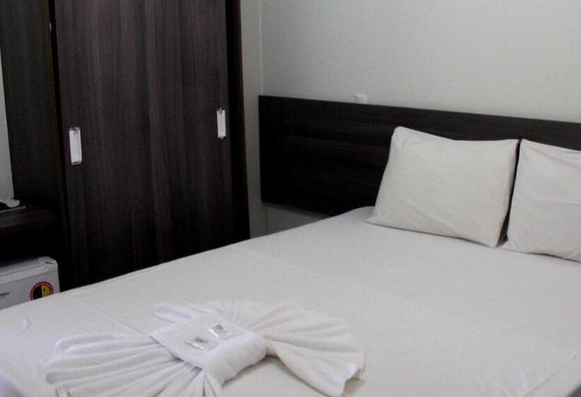 غرفة قياسية ثلاثية, Villagio