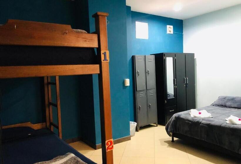 스탠다드 트리플 룸, Lake View Hostel