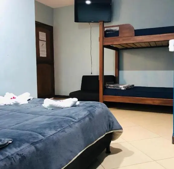 Standard Kolmen Hengen Huone, Lake View Hostel