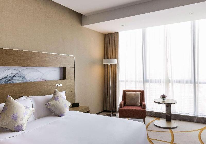 Номер Superior, Novotel Rizhao Suning