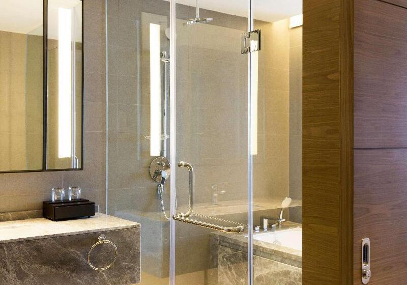 이그제큐티브 룸 킹사이즈 침대, Novotel Rizhao Suning