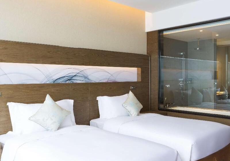 Номер Executive, Novotel Rizhao Suning