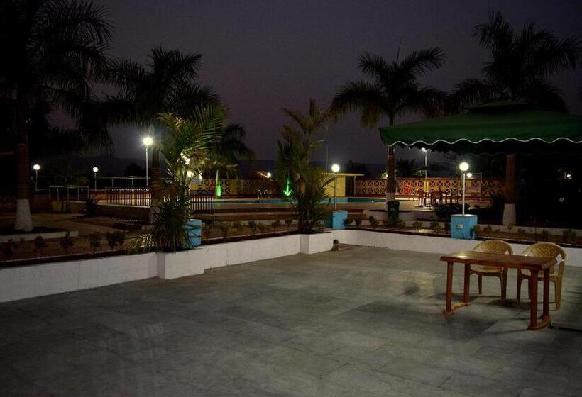 ویلای 3 خوابه, Anand Agro Tourism Kashid