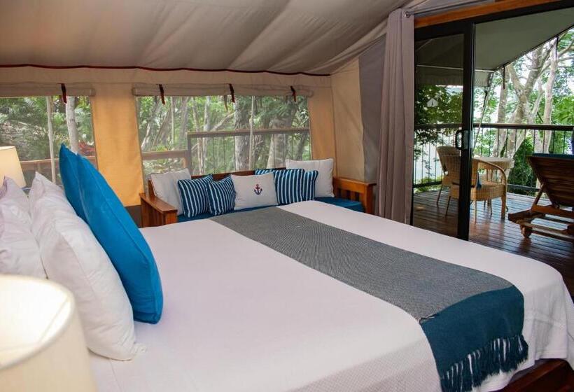 چادر با خدمات رفاهی استاندارد, Isla Chiquita Glamping