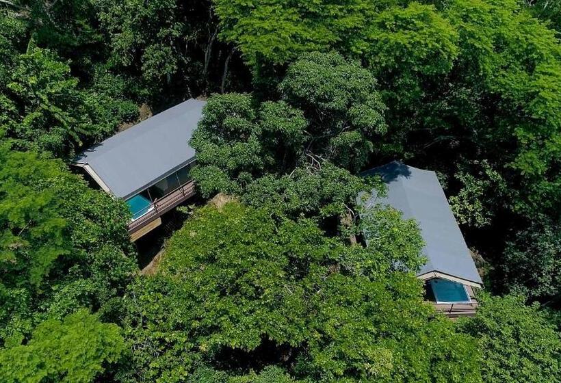 چادر با خدمات رفاهی ممتاز, Isla Chiquita Glamping