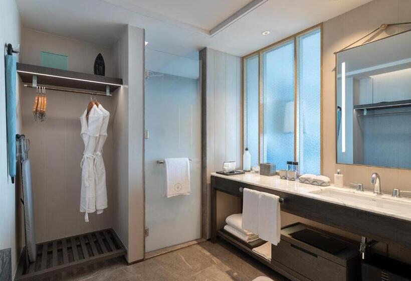 스탠다드 룸 킹사이즈 침대, Rosewood Sanya