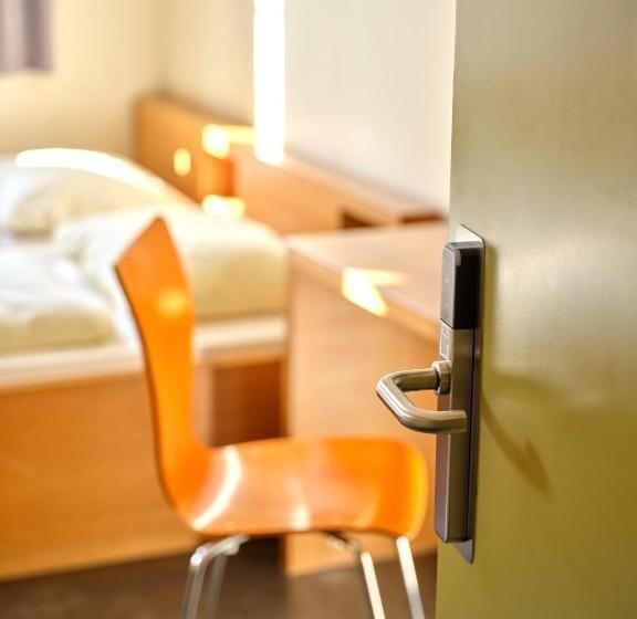 تختخواب در اتاق مشترک, Youth Hostel Schengen / Remerschen