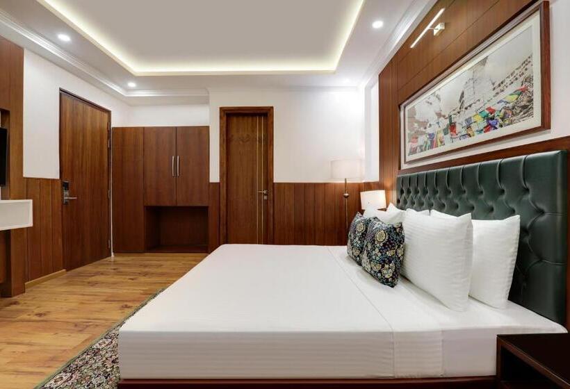 Номер Superior Кровать Кинг, Lemon Tree Hotel Mcleodganj