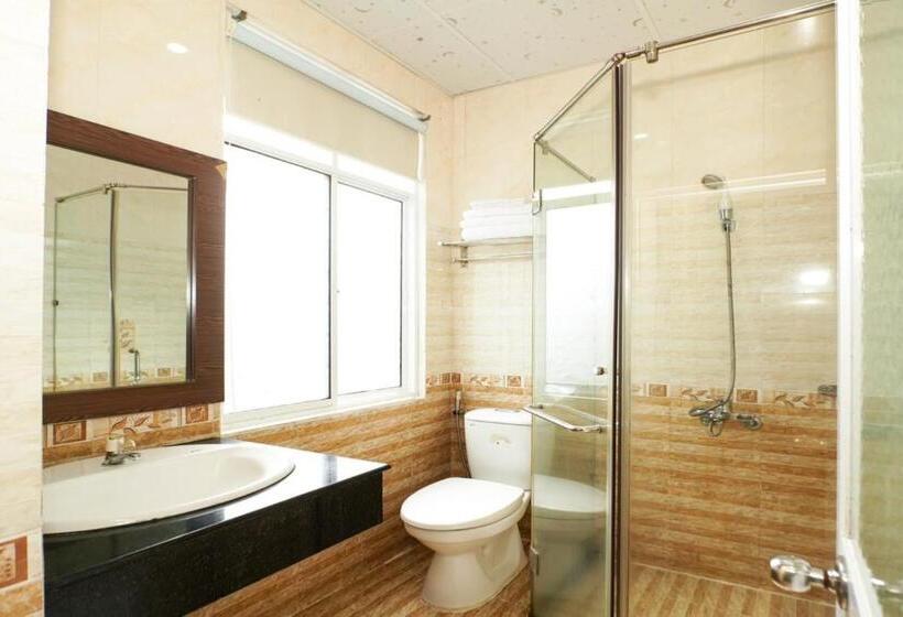 اتاق استاندارد سه نفره, Ruby Hotel Côn đảo