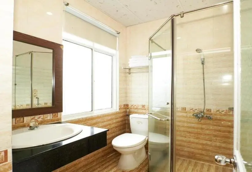 اتاق استاندارد سه نفره, Ruby Hotel Côn đảo