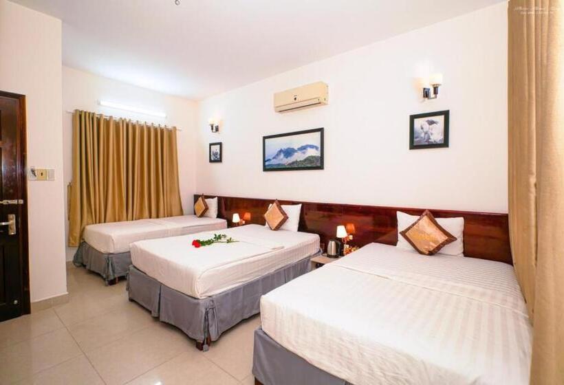 اتاق استاندارد سه نفره, Ruby Hotel Côn đảo