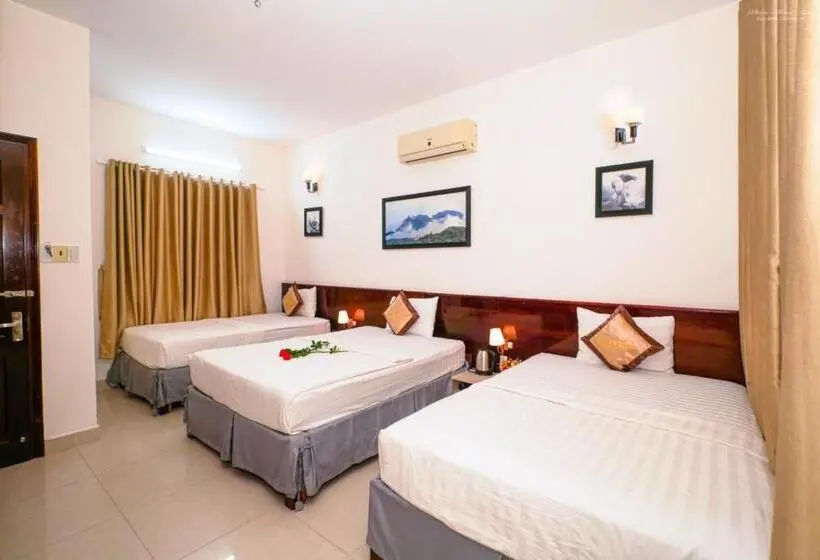 اتاق استاندارد سه نفره, Ruby Hotel Côn đảo