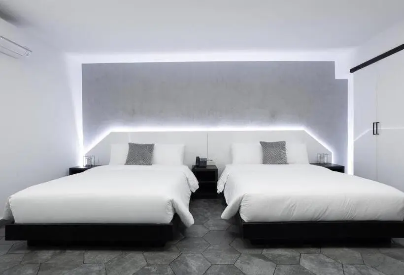 デラックスの４人部屋, Prixma