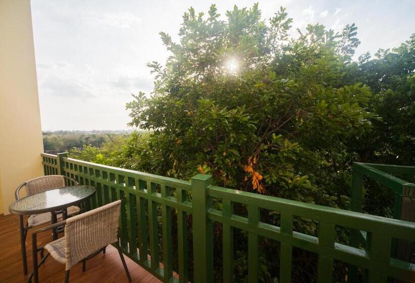 스탠다드 룸 킹사이즈 침대, Anchan Laguna Hotel โรงแรมอัญชันลากูน่า