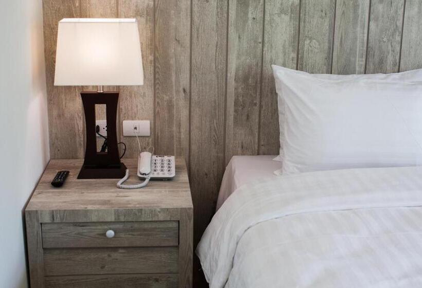 스위트, Anchan Laguna Hotel โรงแรมอัญชันลากูน่า