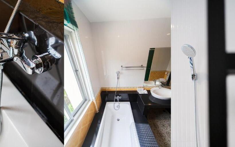 패밀리 스위트, Anchan Laguna Hotel โรงแรมอัญชันลากูน่า