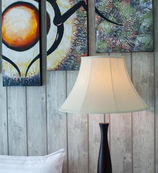 패밀리 스위트, Anchan Laguna Hotel โรงแรมอัญชันลากูน่า